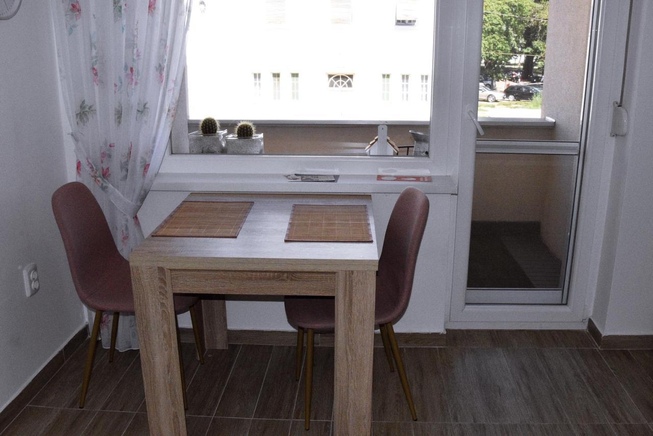 Apartman Bonbon Belisce Dış mekan fotoğraf
